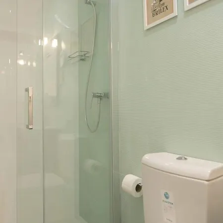 Central Turquoise Studio Apartment Lisbon